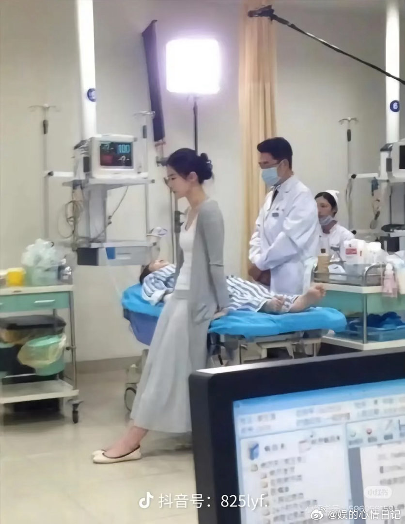 刘亦菲穿搭还是蛮挑人的