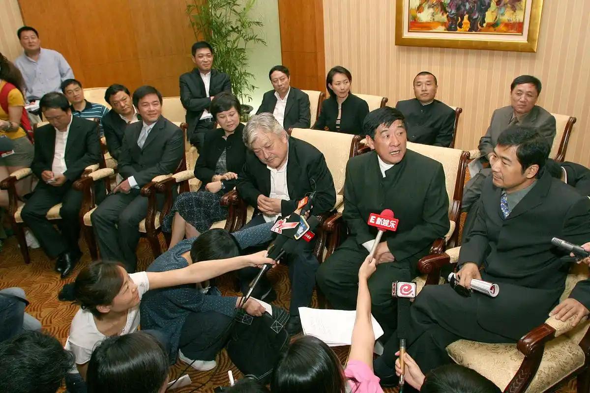 苏林同志的真面目逐渐清晰了，他的所谓“竹子外交”其实告诉我们，越南与中国虽然都是