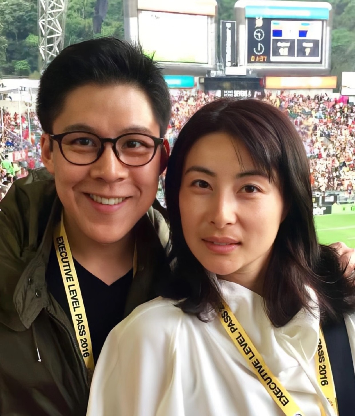 我敢打包票不仅霍震霆没想到就连霍启刚自己也没想到，郭晶晶居然会对整个霍家产