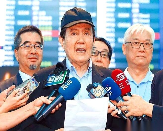 上午，三人调查小组刚公布完结果。下午，一份盖着“马英九基金会”公章的声明，就直