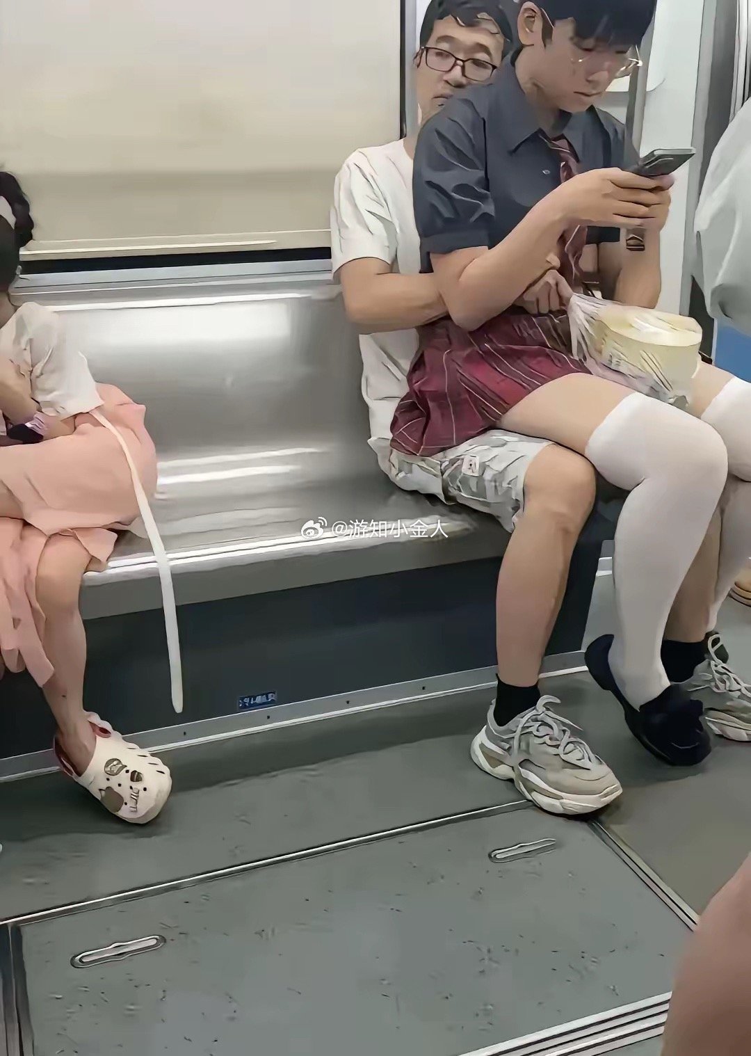 上去给一下子，不犯毛病吧！