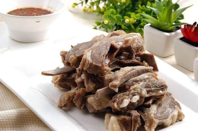 冬季吃羊肉好处多, 补气滋阴、增强免疫力, 但最好别与它们同食!