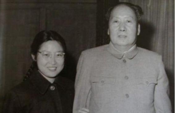 一天，毛主席找李敏谈话，突然对李敏说：“要不要你去找一找你丢失的哥哥、姐姐……”