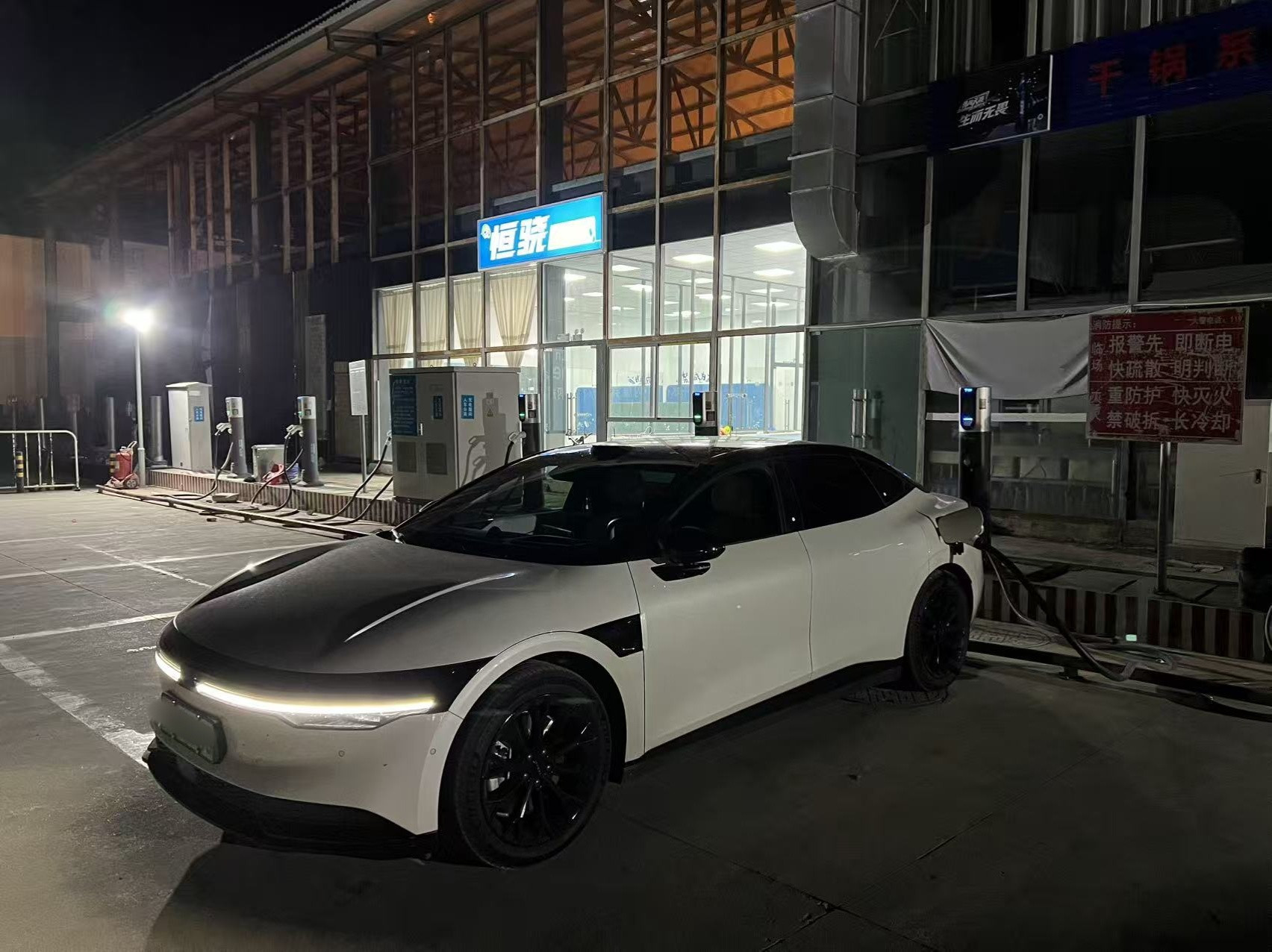 最近几天已经有两个人来跟我证明电车可以节假日跑长途了……具体是有两个在广东的老友