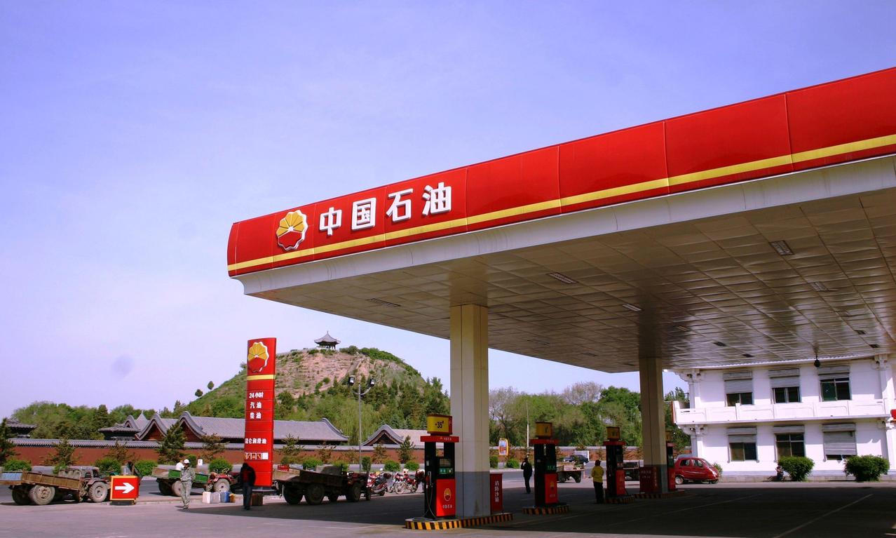 当中国全部汽车换成电动车时，每年会发生哪些令人意外的变化？别以为满街跑的都是电