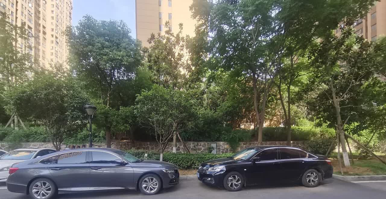 雅阁，曾经的中级车的标杆啊！！[大笑][大笑][大笑]小