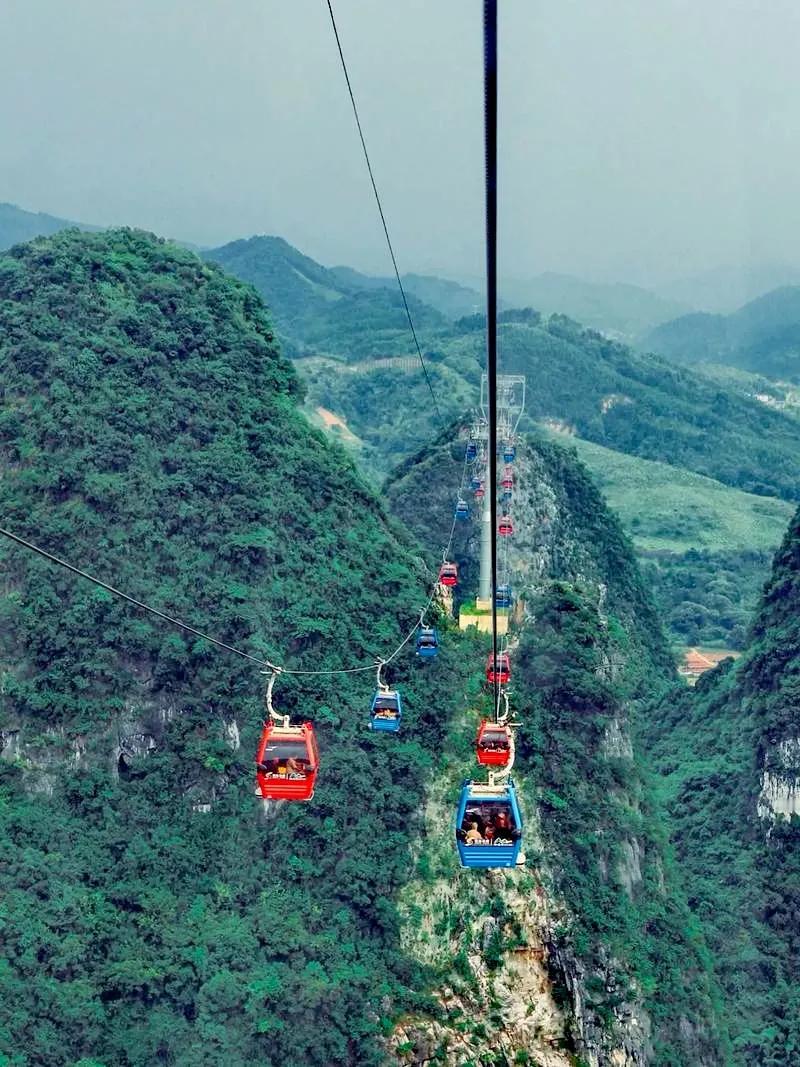 桂林春游第三天探秘阳朔如意峰：云端之上的奇幻之旅邂逅阳朔遇龙河在旅行
