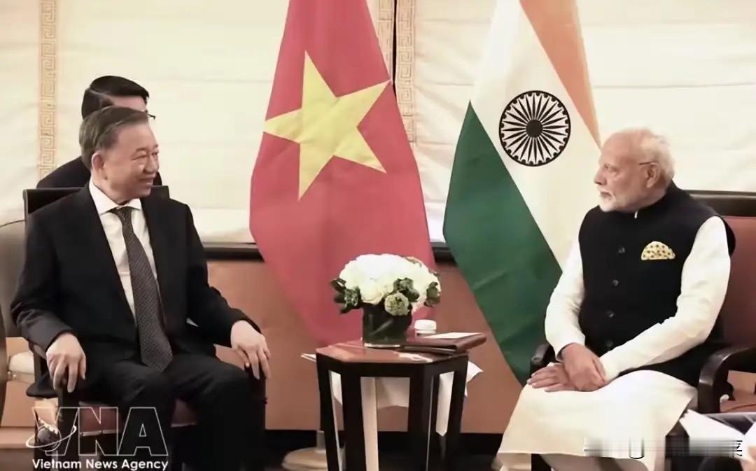越南出访印度，将向印度采购超音速巡航导弹。5月5日至7日，越共主席苏林连任后