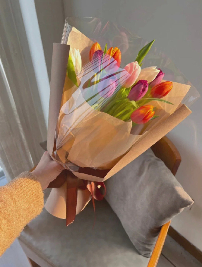 人际交往的20个“潜规则”，记住不吃亏。1、不要告诉任何人，你不堪的过往。2、不