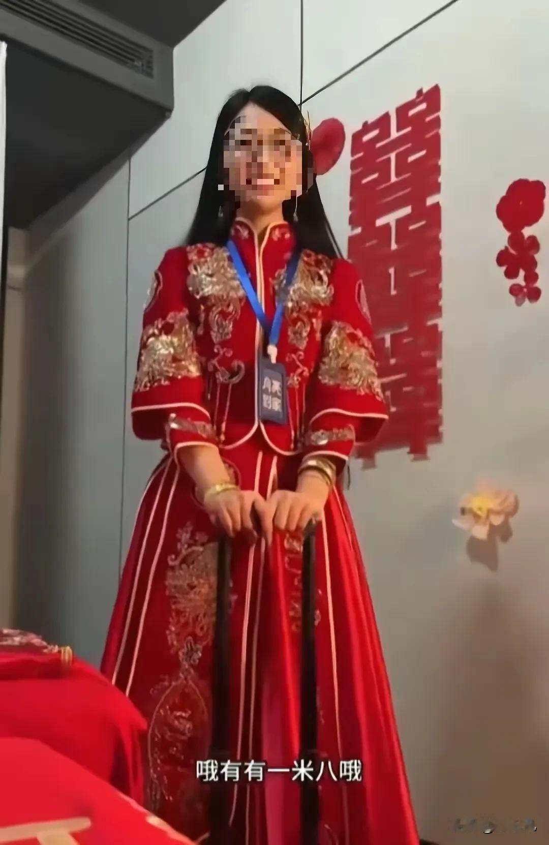 关于太原“日月潭”足浴馆推出“古代婚礼闹洞房”主题项目的具体内容，根据多位网友（