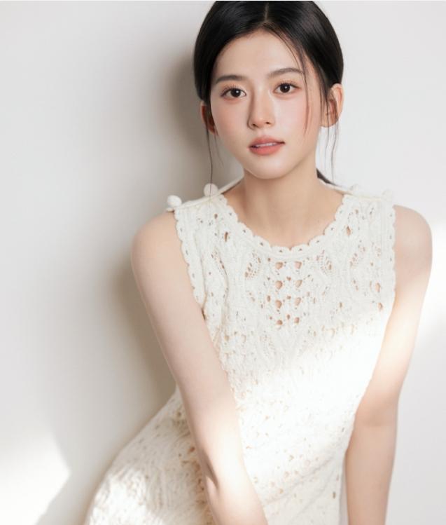 合诗雨也不演《天才女友》了原本定了于正旗下赵嘉敏出演女二，进组后换成合诗雨，然