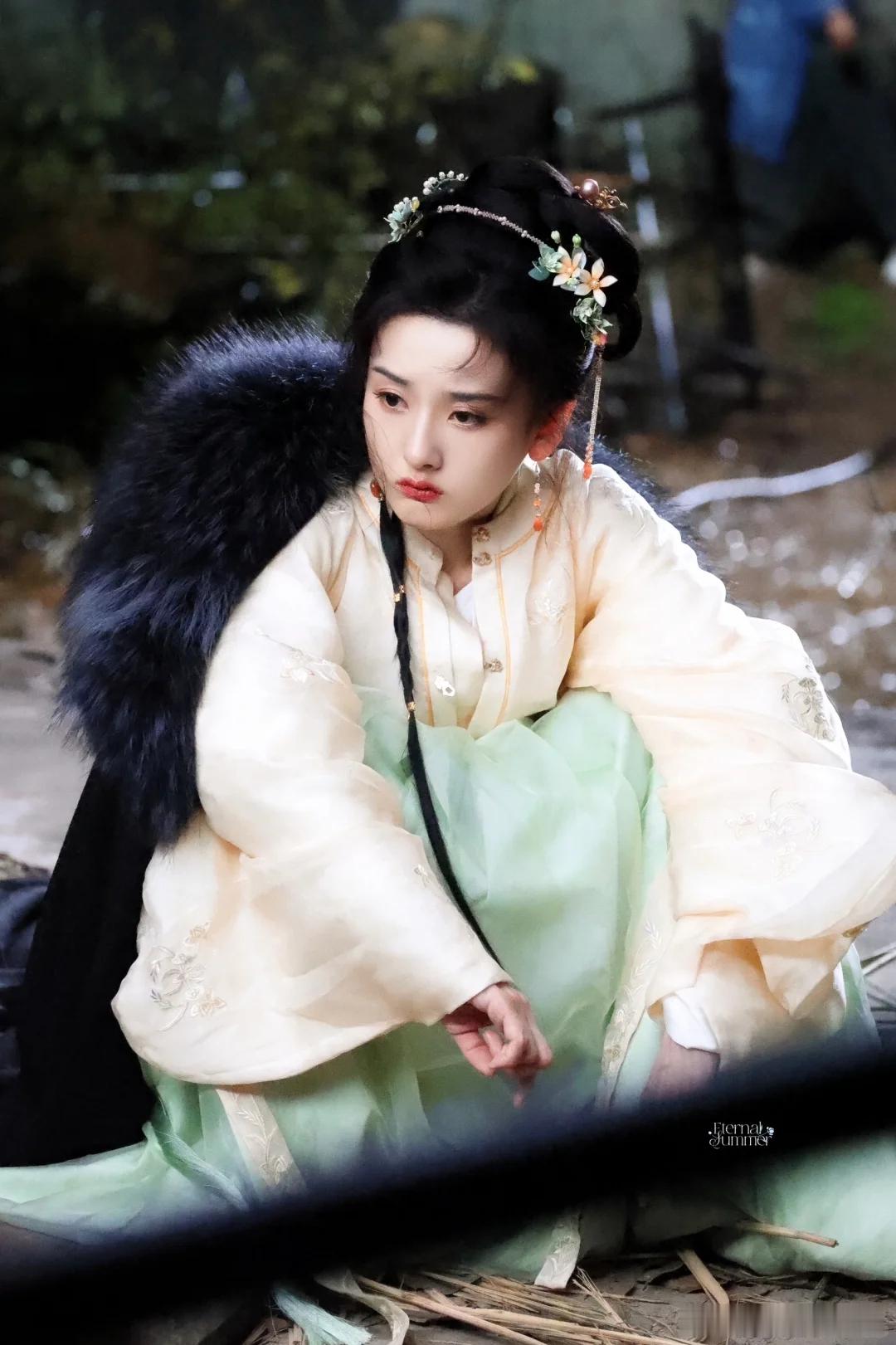 宋祖儿芙芙是奶黄包包，哭哭也好可爱。