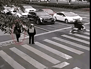 戒怒！可能当时正为什么事生气，要不怎么会有这样的事情发生呢。一发而不可收拾，竟然