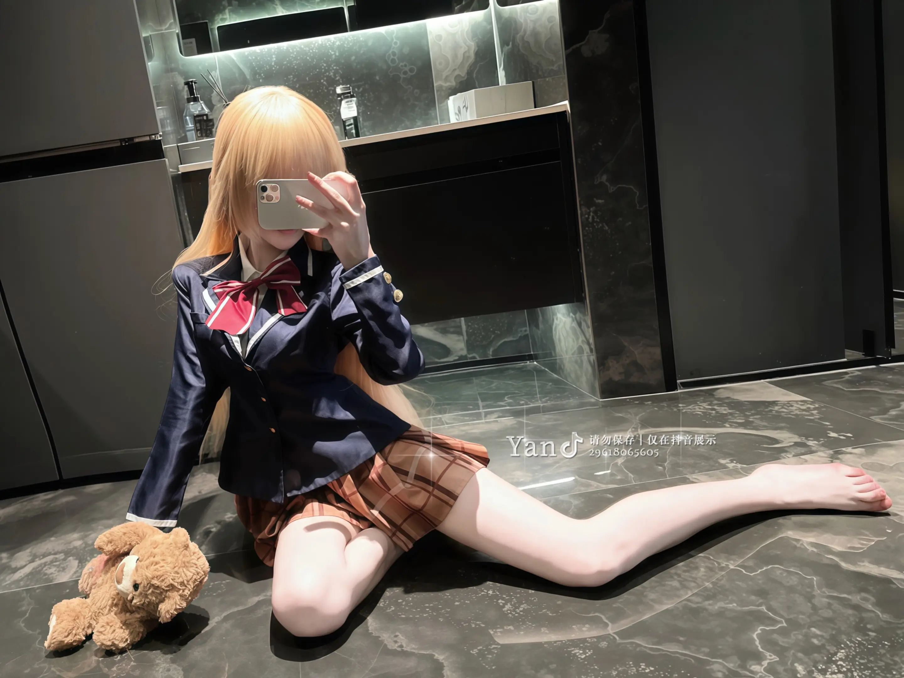 椎名真昼 邻家天使 对镜拍 cos试衣