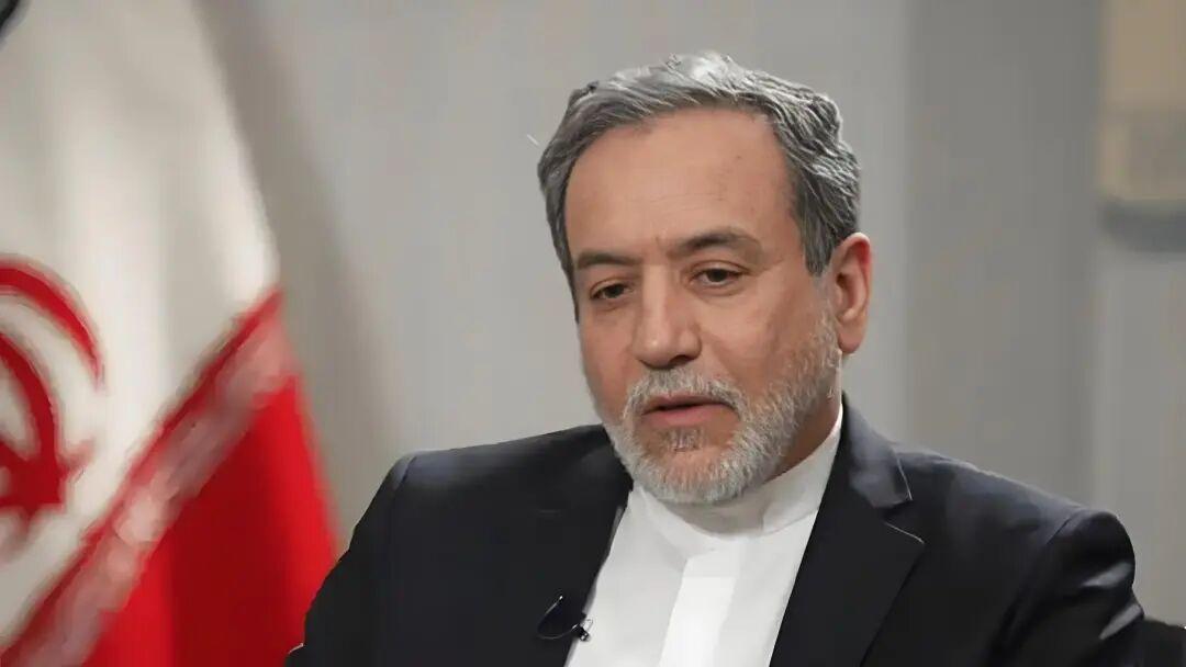 昨夜坏消息，巴基斯坦透露重大信息4月25日，伊朗外长阿拉格齐亲自跑到巴基斯