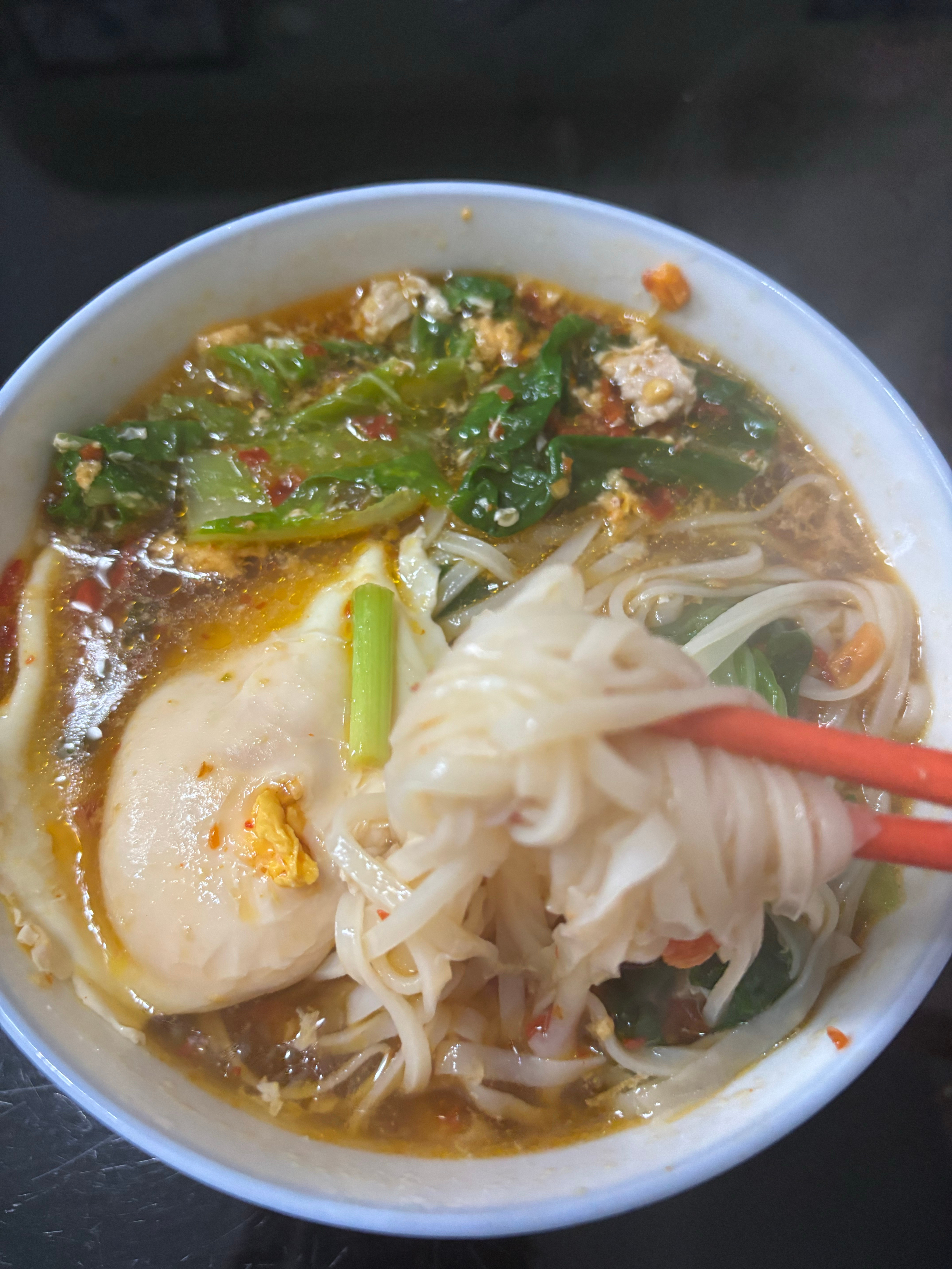 是早饭亦是午餐～继续皇图岭切面下雨天吃完继续窝家里🛋️