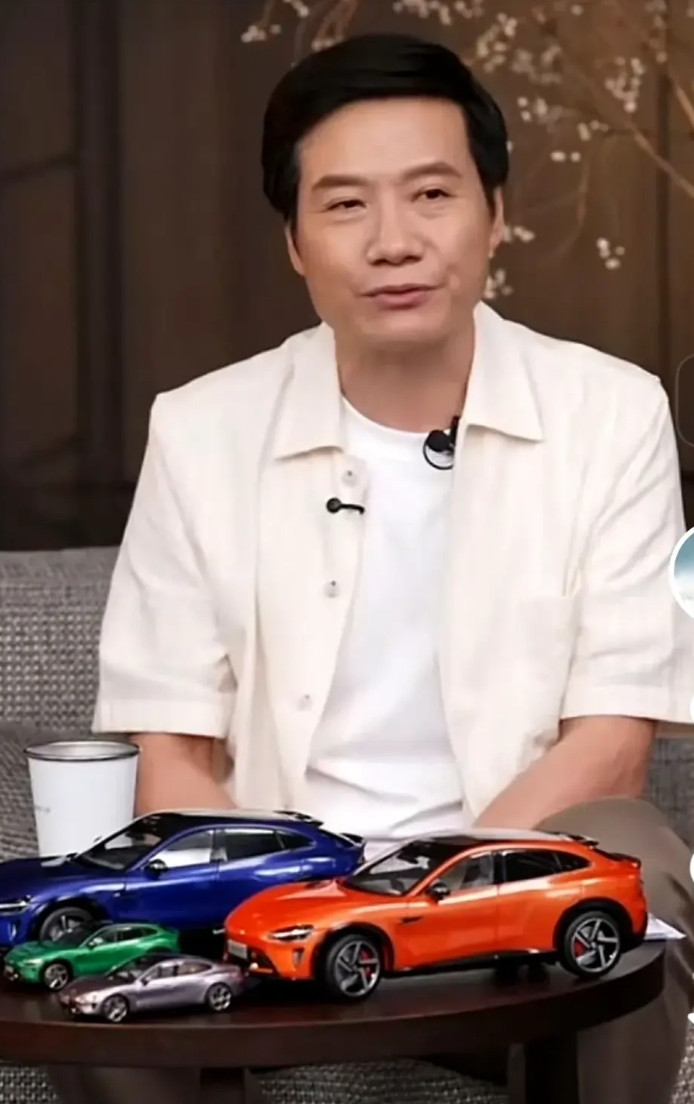 有朋友问，雷军昨天直播为什么不推荐华为的车？兄弟有的有的，推荐过的只是后来