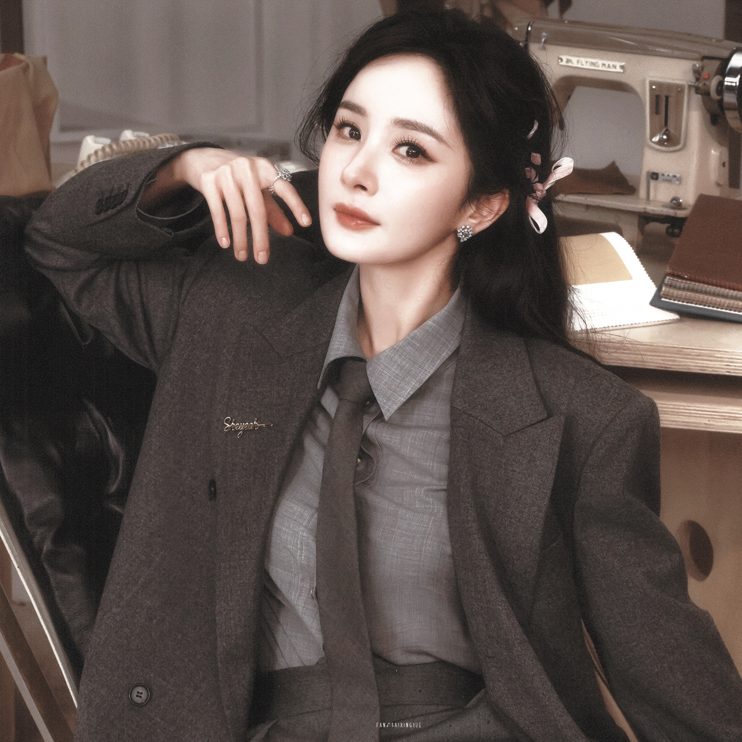 ▪️杨幂｜头像11p📜：행복한순간˚₊⁺🤎*杨幂女大学姐*杨幂