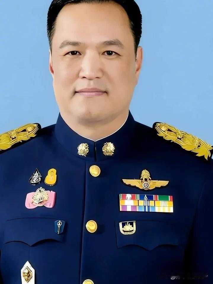 12月8日，泰国陆军第二军区扔出一颗重磅消息。他们开发布会声称，当天早上柬埔寨军