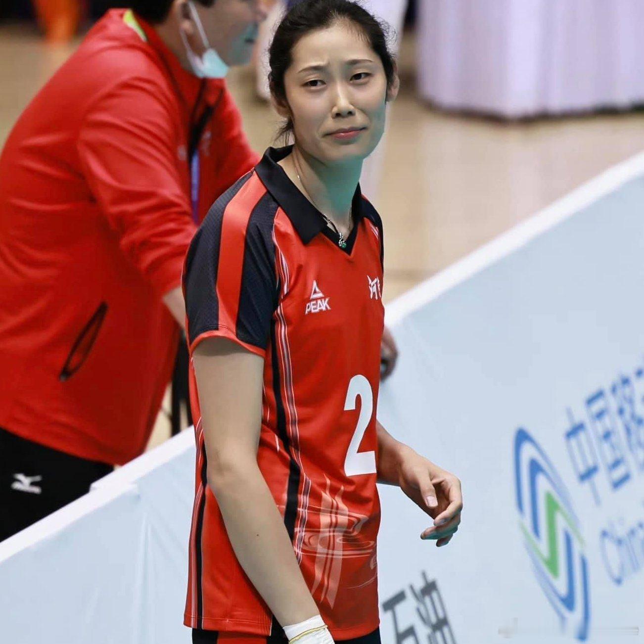 朱婷还是朱婷河南女排3比0战胜四川女排朱婷率队全运会三连胜📌朱婷17分