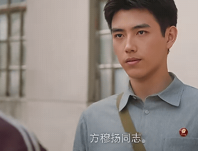 《纯真年代的爱情》有点幽默啊哈哈哈哈，方穆扬直接抢妻啊，费霓更直接要跟方穆扬结婚