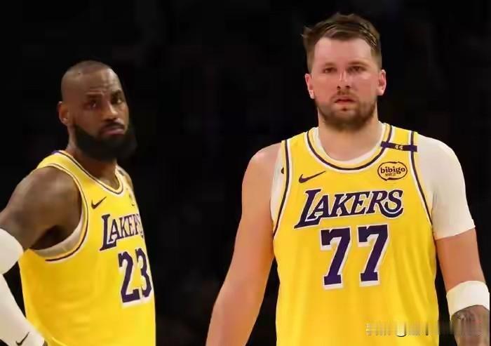 现在讨厌东契奇打球的人越来越多了，3点原因:1.“没完没了”地抱怨裁判，这是