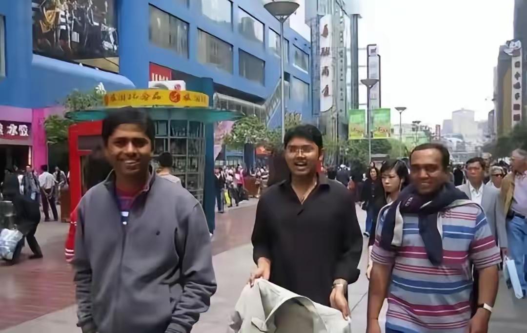 汤家凤三连质问：印度人150元就入境，规则成摆设？对比全球都给印度签证收紧，我们