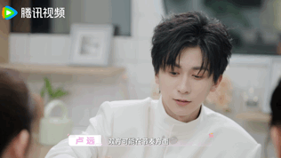卢远王乐晨小屋外相处进度王乐晨和卢远回到现实后，感情的节奏逐渐放慢，虽然两人都