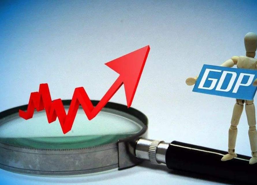 关于拉动经济，有人提出两种干预思路：一种是提高工资，另一种是提高物价。这两种选择