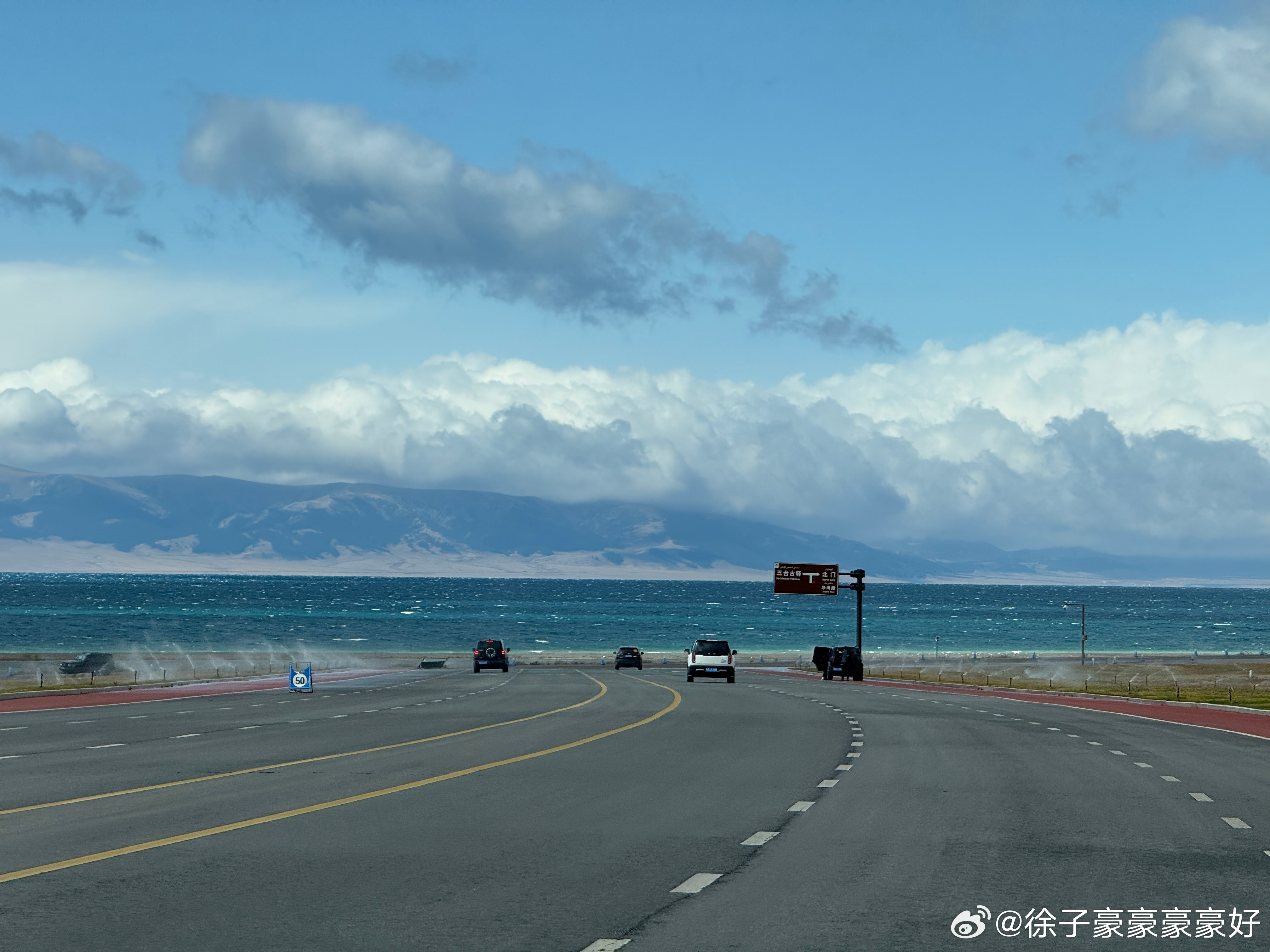 今天真是掏上了，绝美赛湖！全新问界M7幸福旗舰​​​