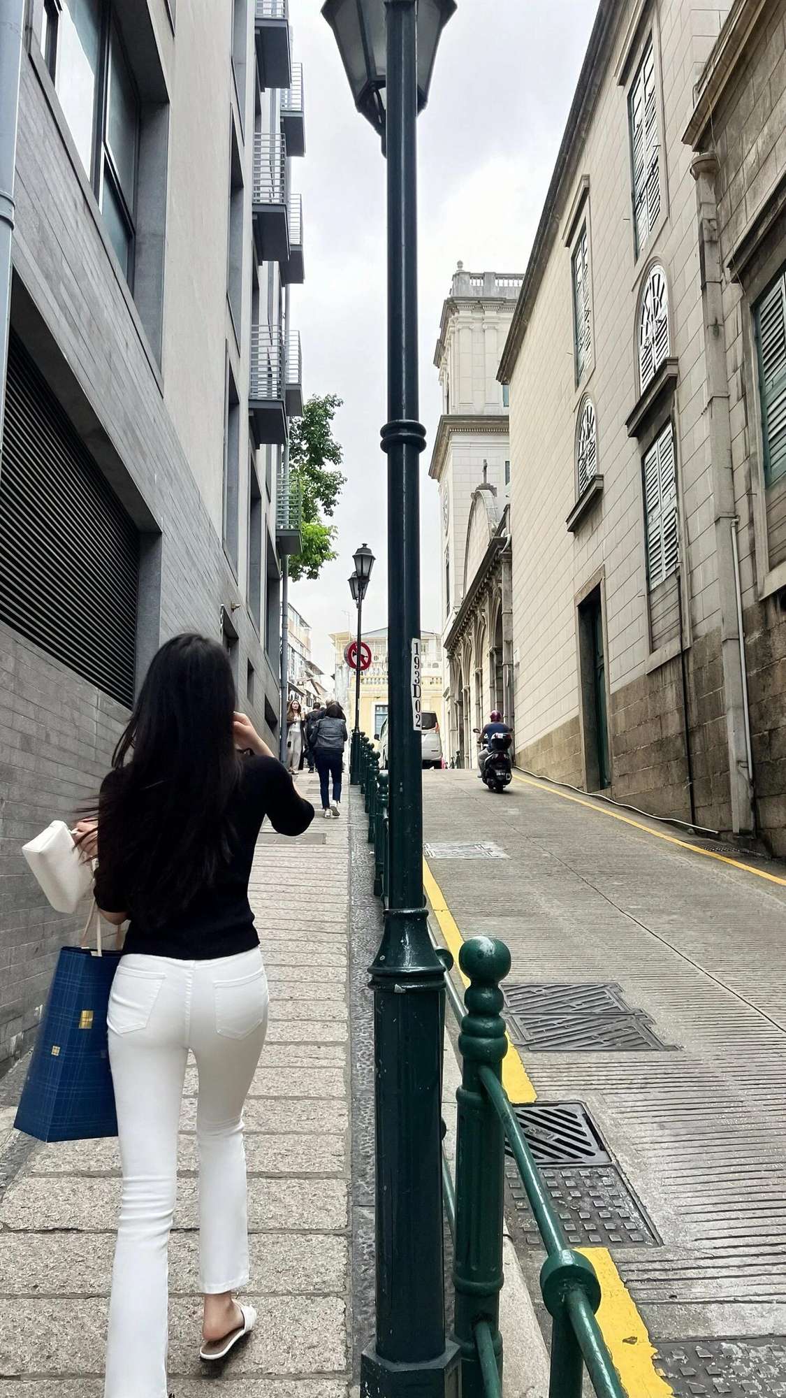 27岁没结婚属于少妇还是少女呀？