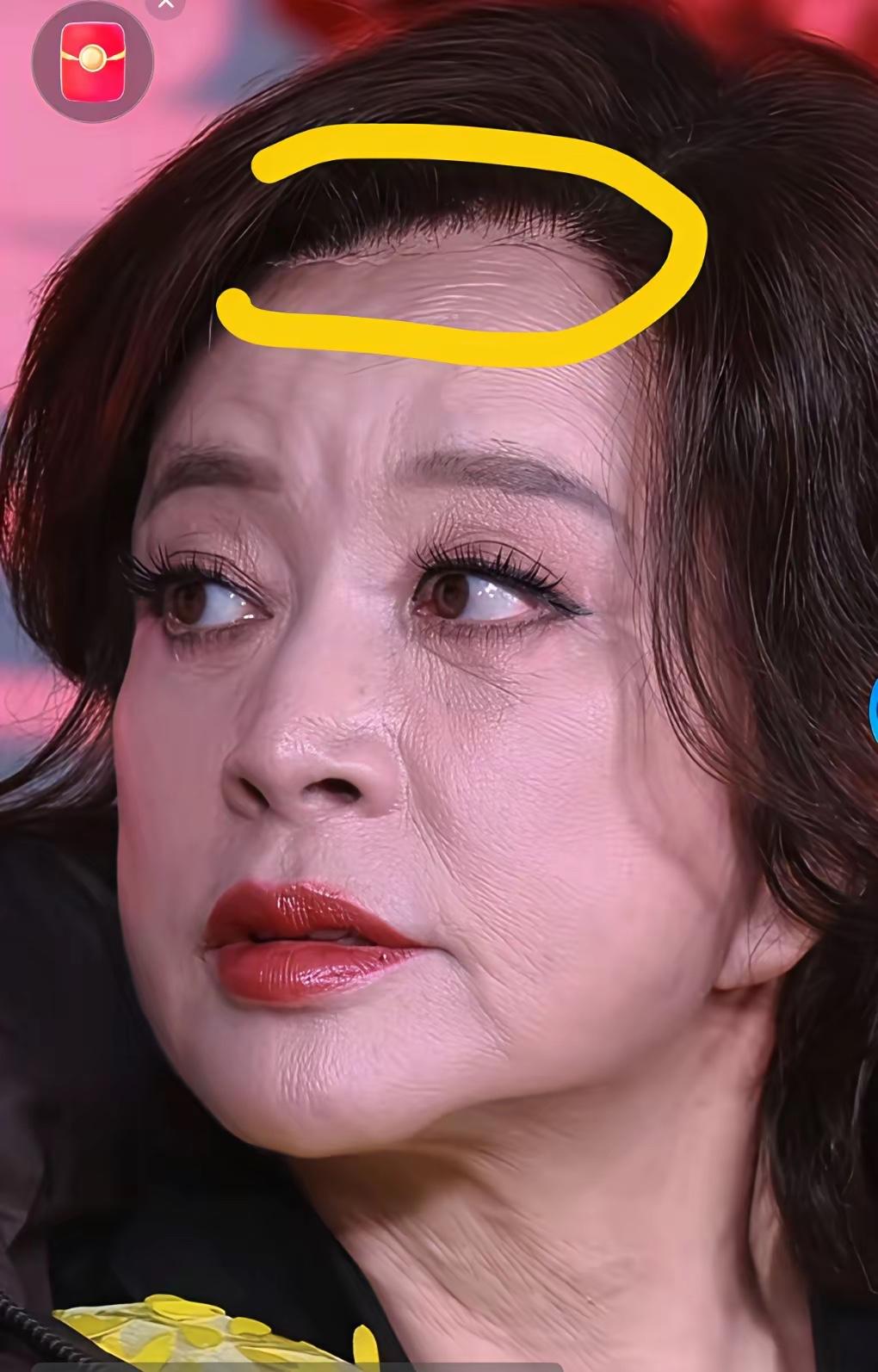 刘晓庆。就顶着这样一张脸去演18岁少女，还要和男演员拍吻戏，观众没直接反胃，已经