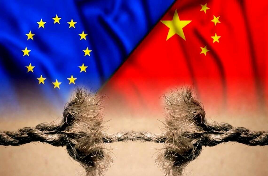 荷兰这回真玩火了。不是一次，是第137次踩中国底线。我昨晚刷到新闻，心脏