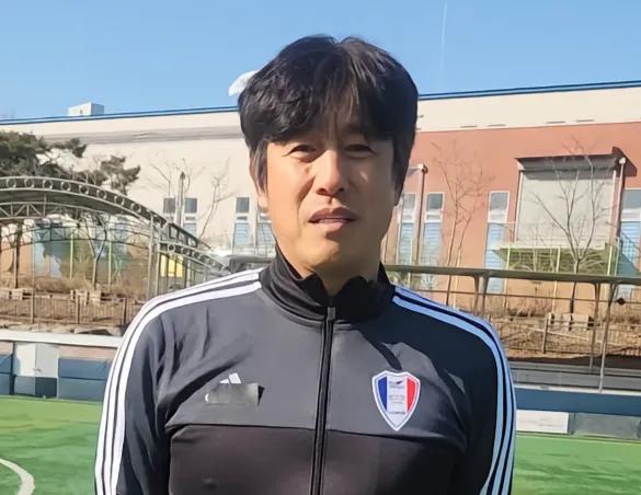 辽宁铁人主帅徐正源透露了球队目前面临的最大问题。在上任辽宁铁人主帅后，徐正源接