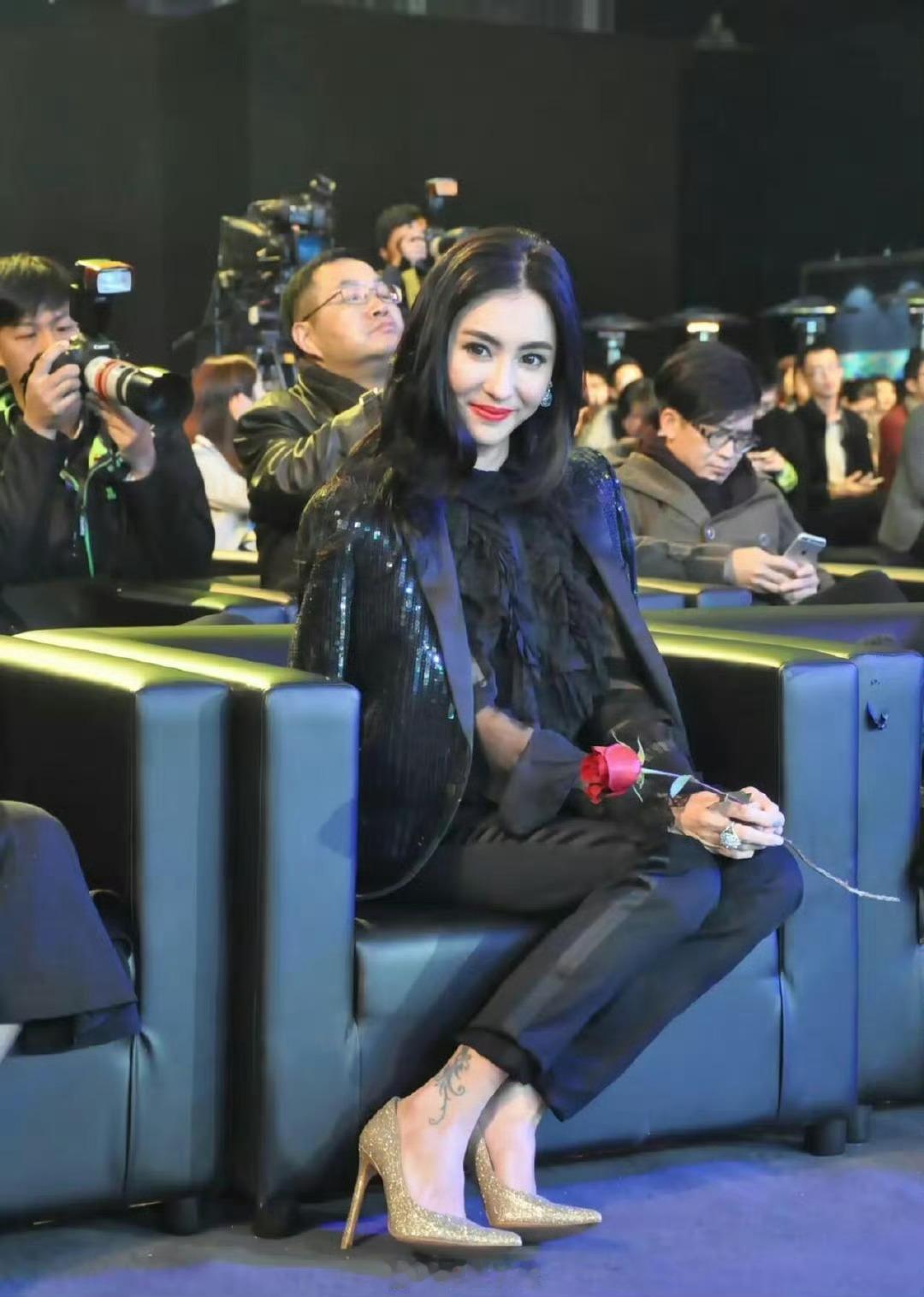 张柏芝敢于面对现实，敢爱敢恨，现在依旧美丽!​​​