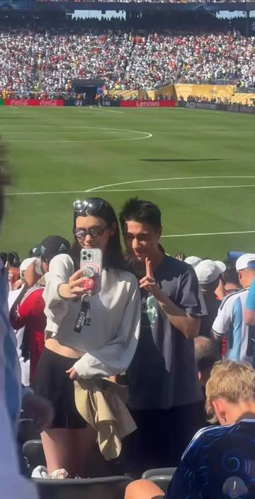 身家百亿穿99元优衣库？奚梦瑶世界杯晒夫妻合照，这是真·松弛感