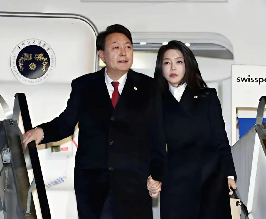尹锡悦是真完了，刑上加刑！就在刚刚，韩国李在明政府将“梨泰院踩踏事件”彻底归为