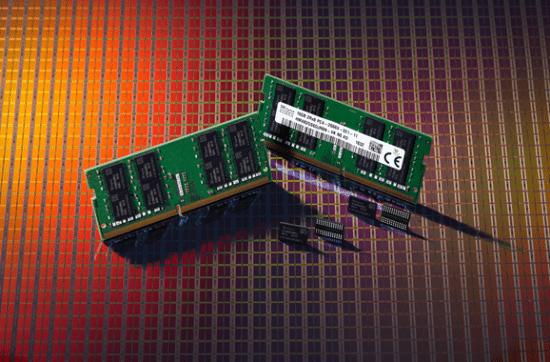 【内存涨价要崩盘了？】内存现泡沫信号初现，DDR4价格闪崩近20%，专家预测超级
