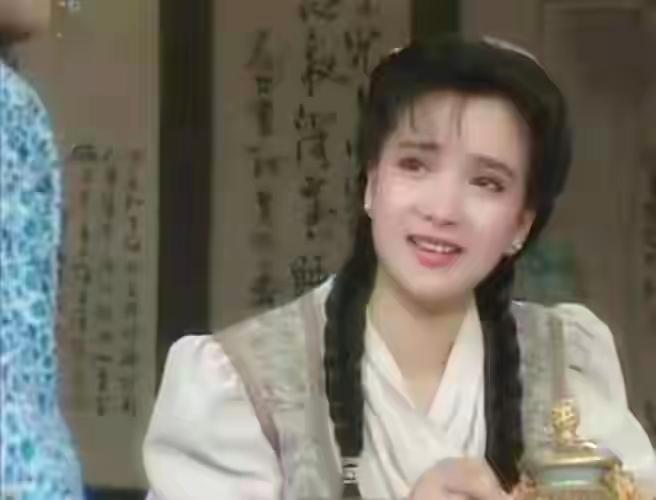 惊闻何晴离世，61岁的“古装第一美人”，唯一演便四大名著的她，终究仙去了。