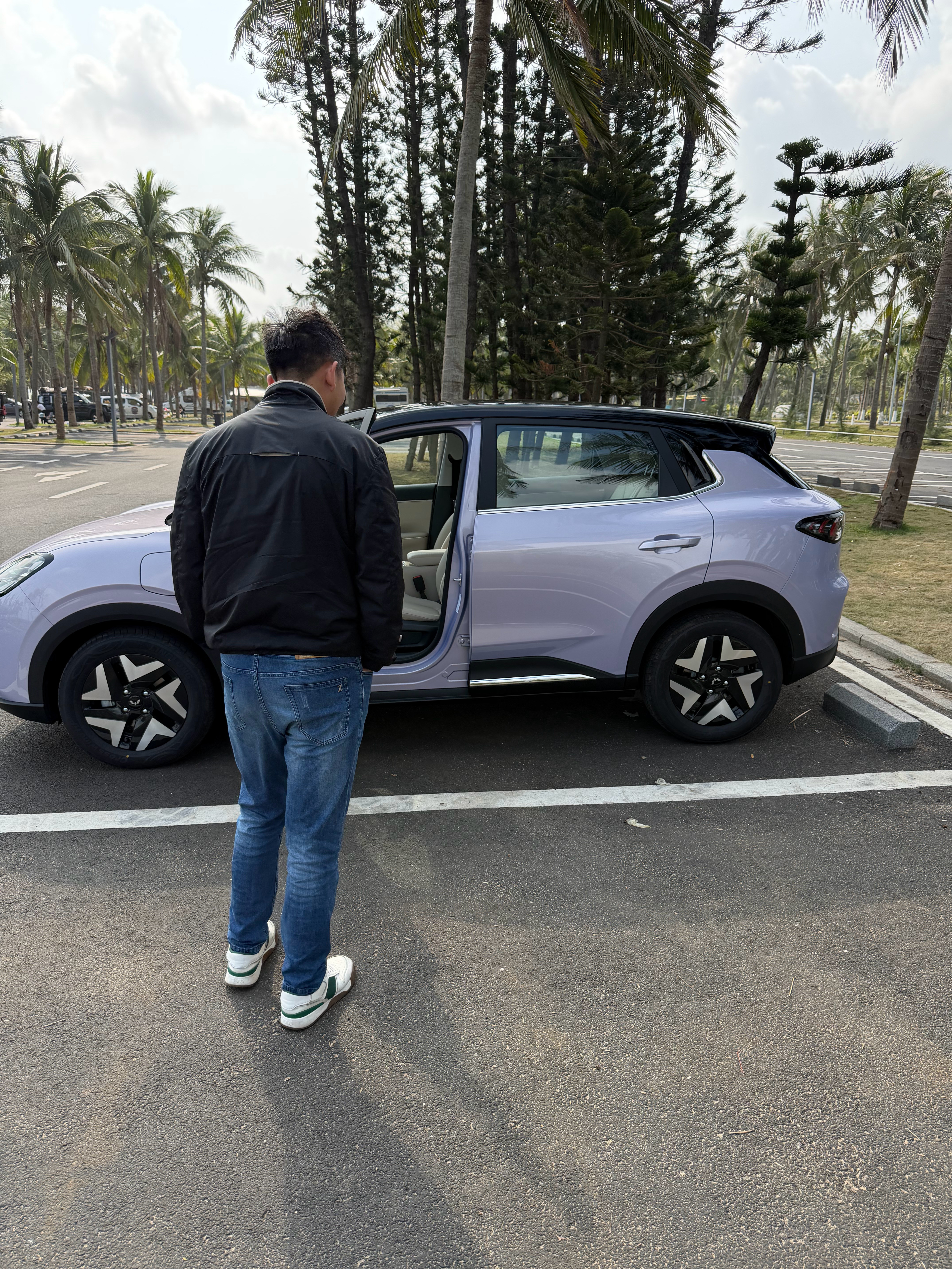 太没有公德心了，是谁乱丢垃圾破坏环境，强烈谴责海口