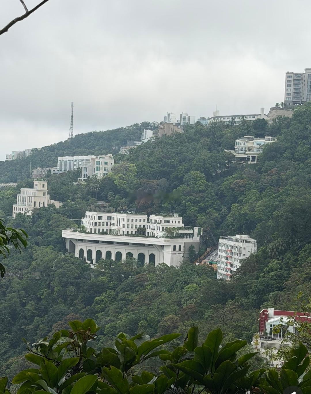 香港太平山顶豪宅，住在里面是一种怎样的体验？