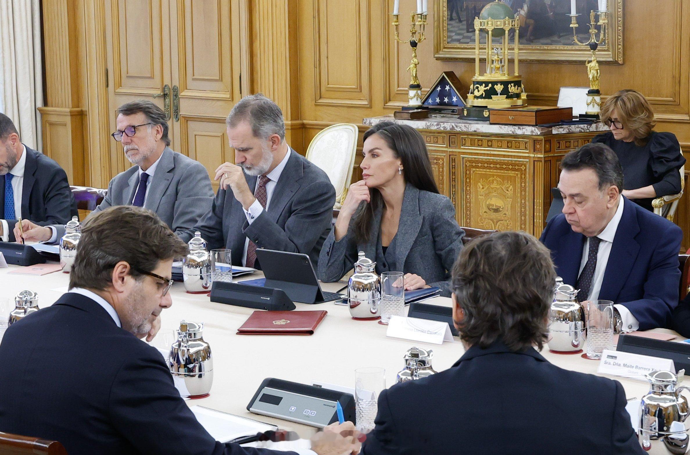 西班牙王室10月最后一个公务啦！10月30日，费莱在zar