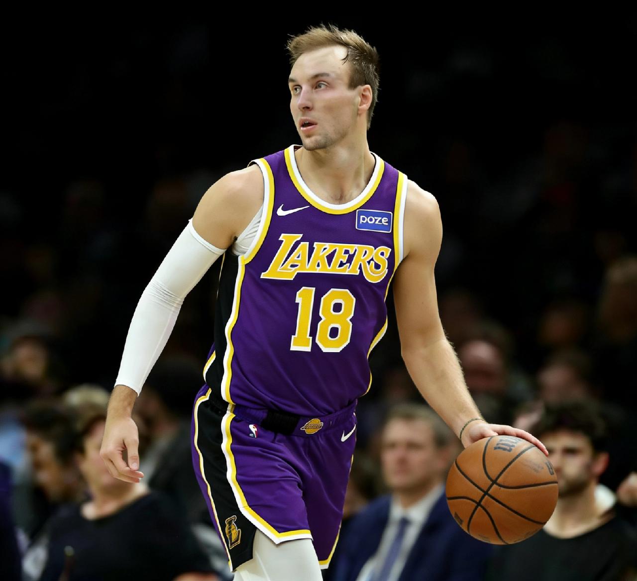 Shams：“湖人队将盖布·文森特加2032年次轮选秀权交易得到老鹰队的卢克·肯