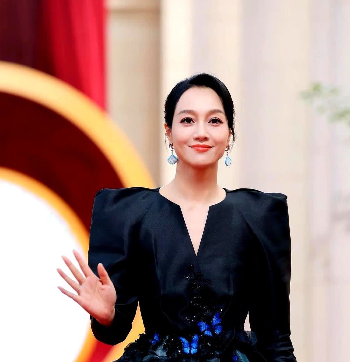 朱丹居然因为发言又又翻车了在一个节目里，周翊然说自己以后想要一个女儿，朱