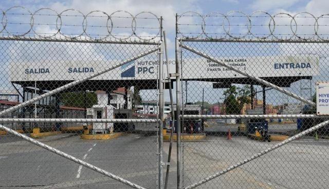 抗议一万遍，不如军舰过去转一圈！2月23日，巴拿马政府派人强行接管巴拿马运河上长