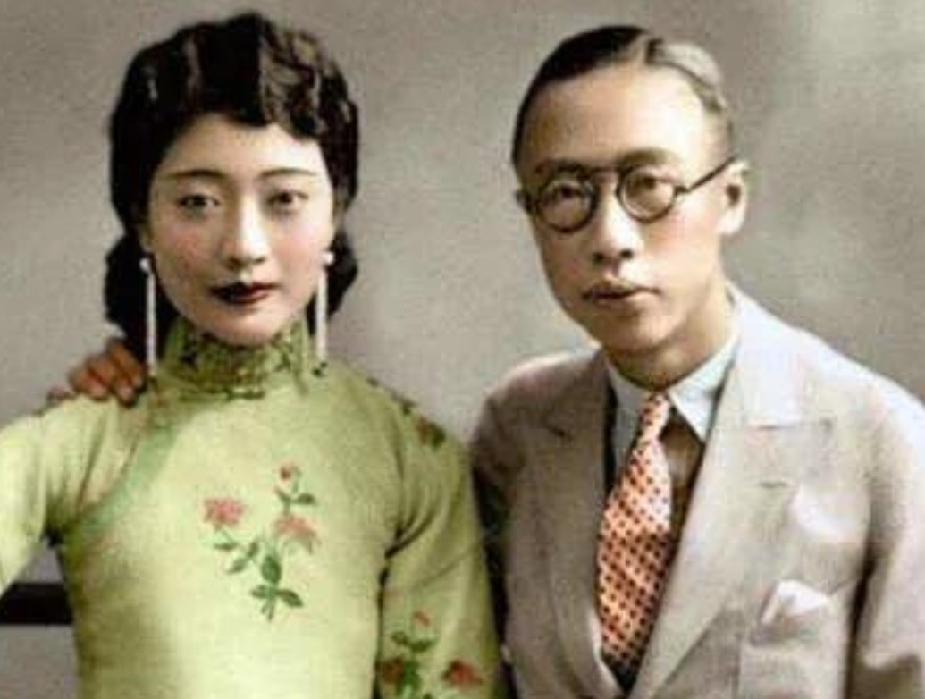 晚清时期，婉容皇后将太监孙耀庭叫到自己闺房，对他说：“你来帮我洗澡。”谁知，孙耀