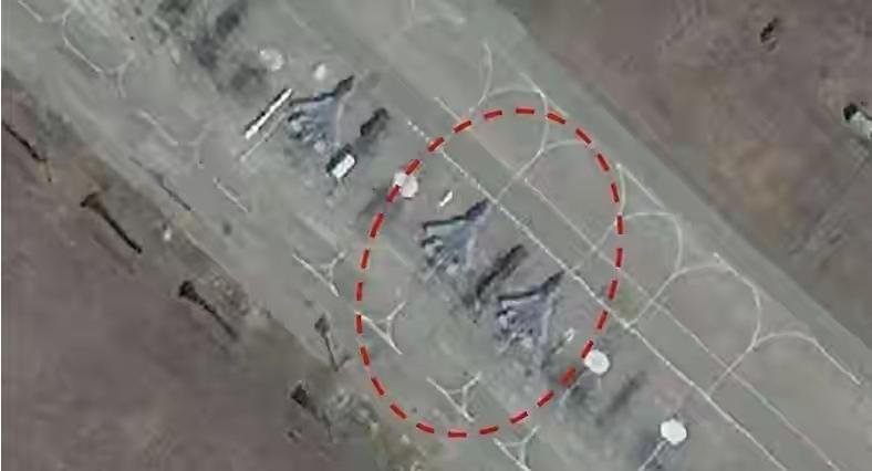 1800公里不是护身符，苏-57被炸碎在地面俄军一直觉得，离前线1800公里