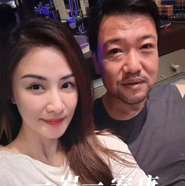 内娱中年男演员扎堆减肥？瘦到脱相、老态尽显不是应该瘦下来很帅气吗？