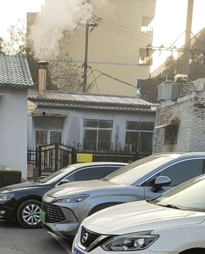 家里如果只有一辆车的家庭，一定要买油车……买油车是代步，10万以下就行了，买新