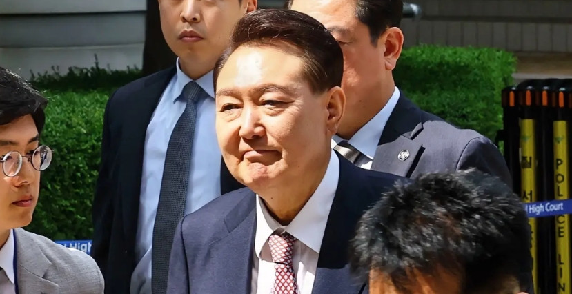 尹锡悦不配合调查当地时间6月10日，尹锡悦辩护律师对外表示，将于11日向警察